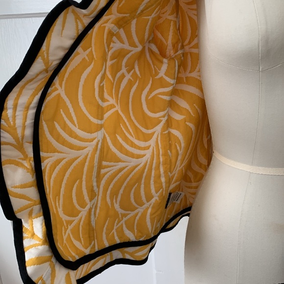 Museum Giftshop Lightweight Like New Quilted Jacket Yellow & Black Trim Sz Med - Picture 9 of 12